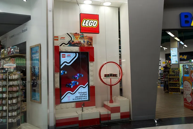 F1 Interactive Screen Experience • LEGO